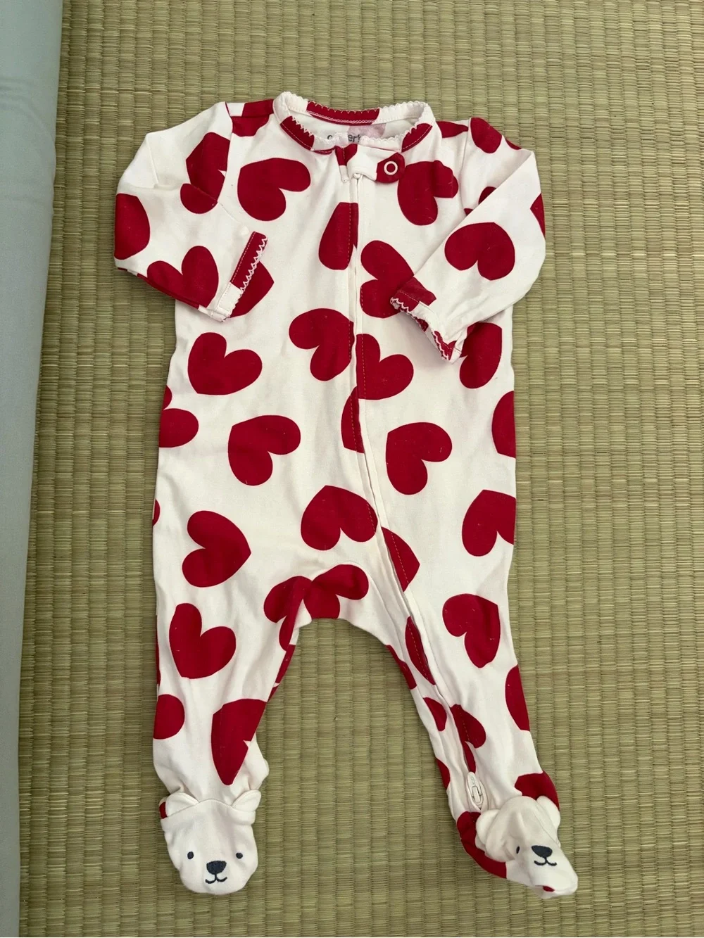 Carter's White Footed One-Piece with Red Heart Print - 6 Months - NEVER WORN